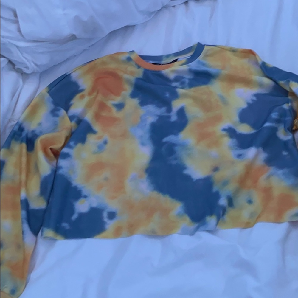 cropped long sleeve shirt